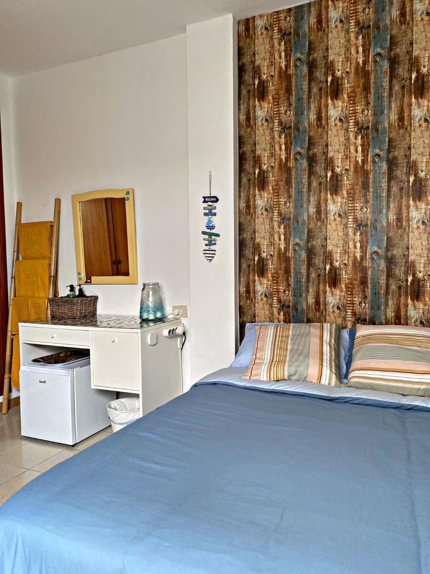 Amanecer Isleno Habitaciones Arrecife  Bagian luar foto